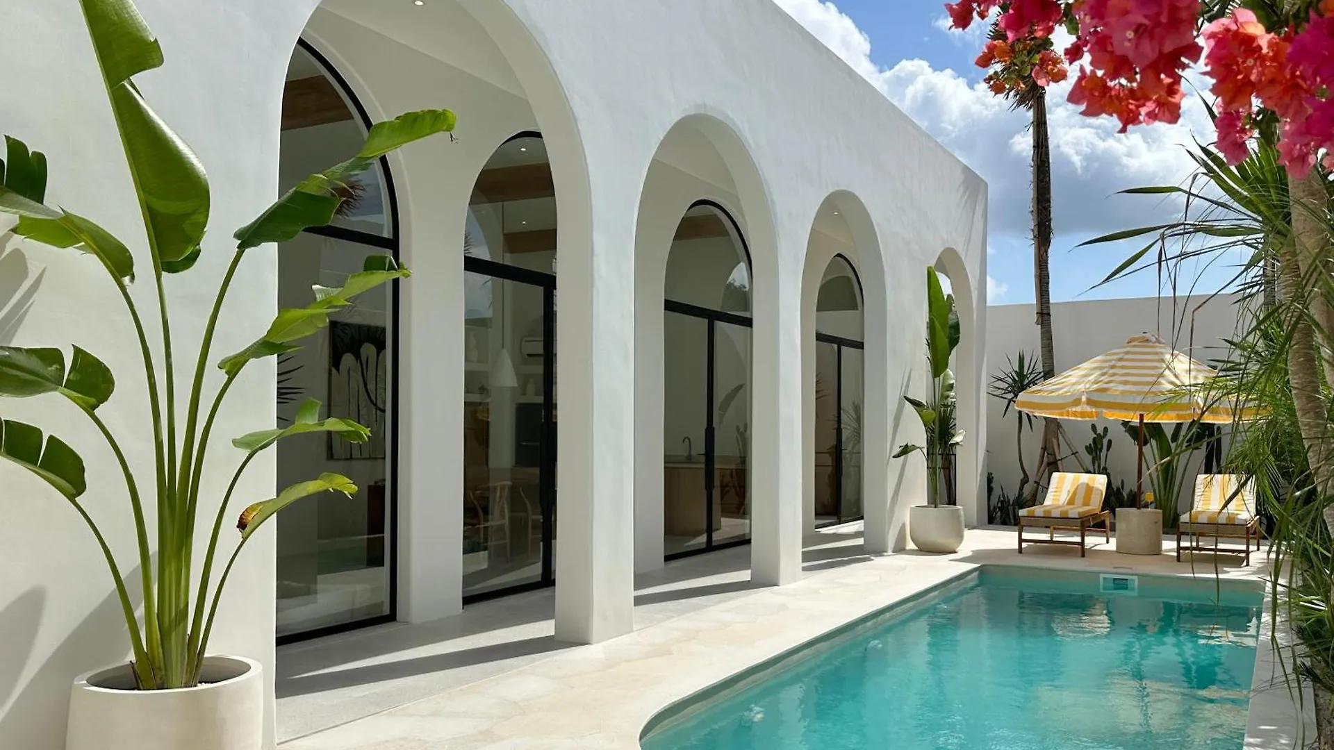 Dolce Villas In Bingin Uluwatu