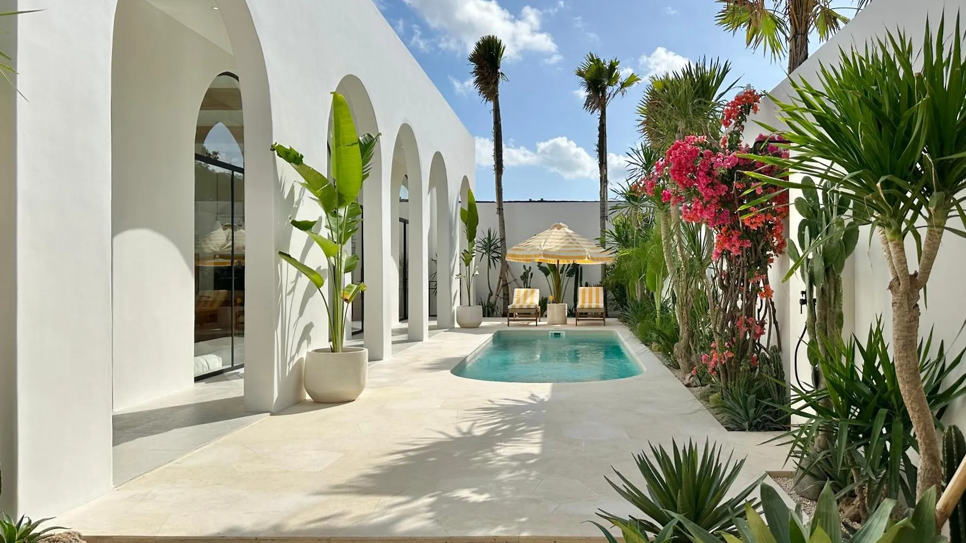 Dolce Villas In Bingin Uluwatu   Uluwatu (Bali)