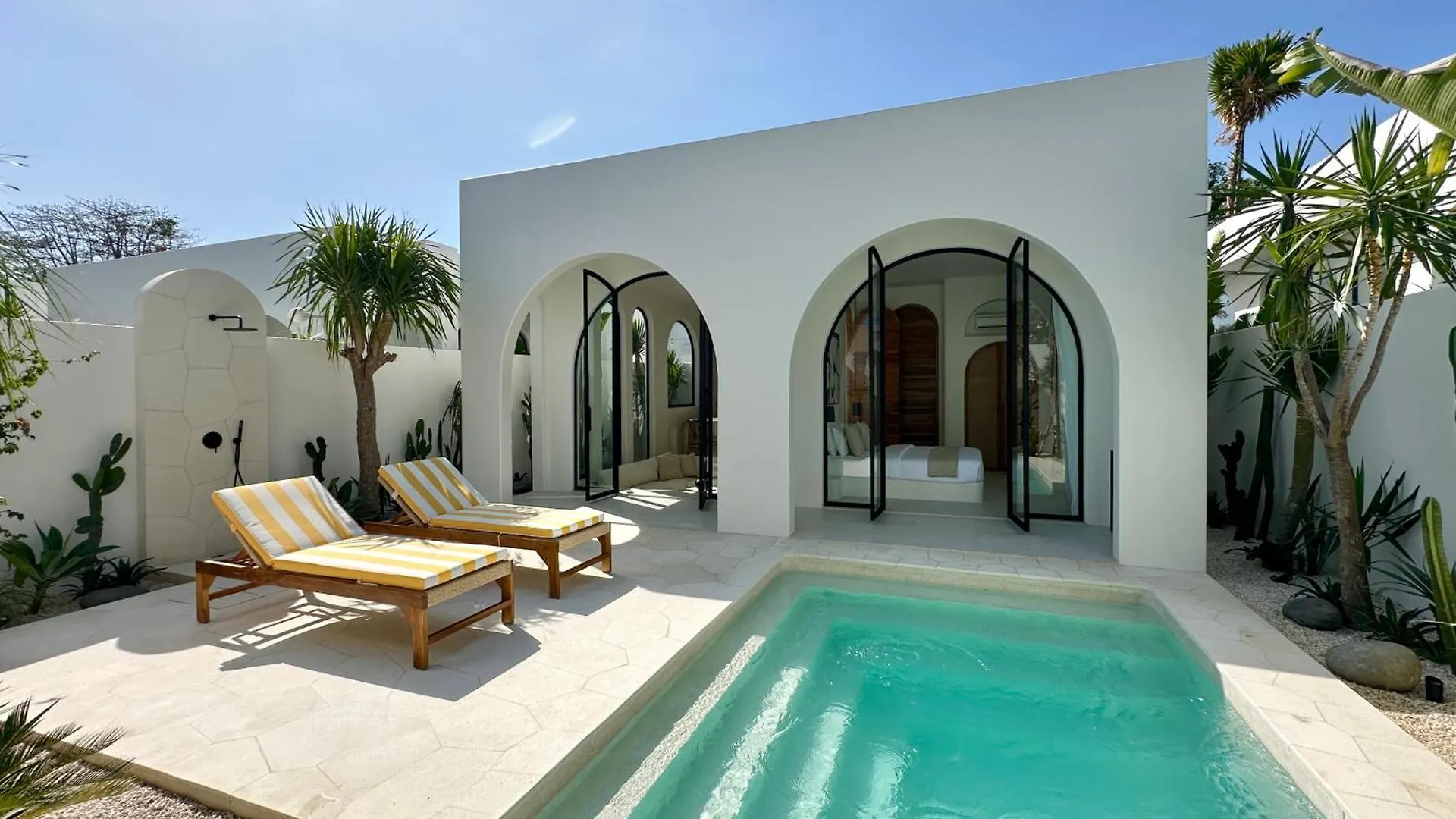 Dolce Villas In Bingin Uluwatu  Uluwatu (Bali)
