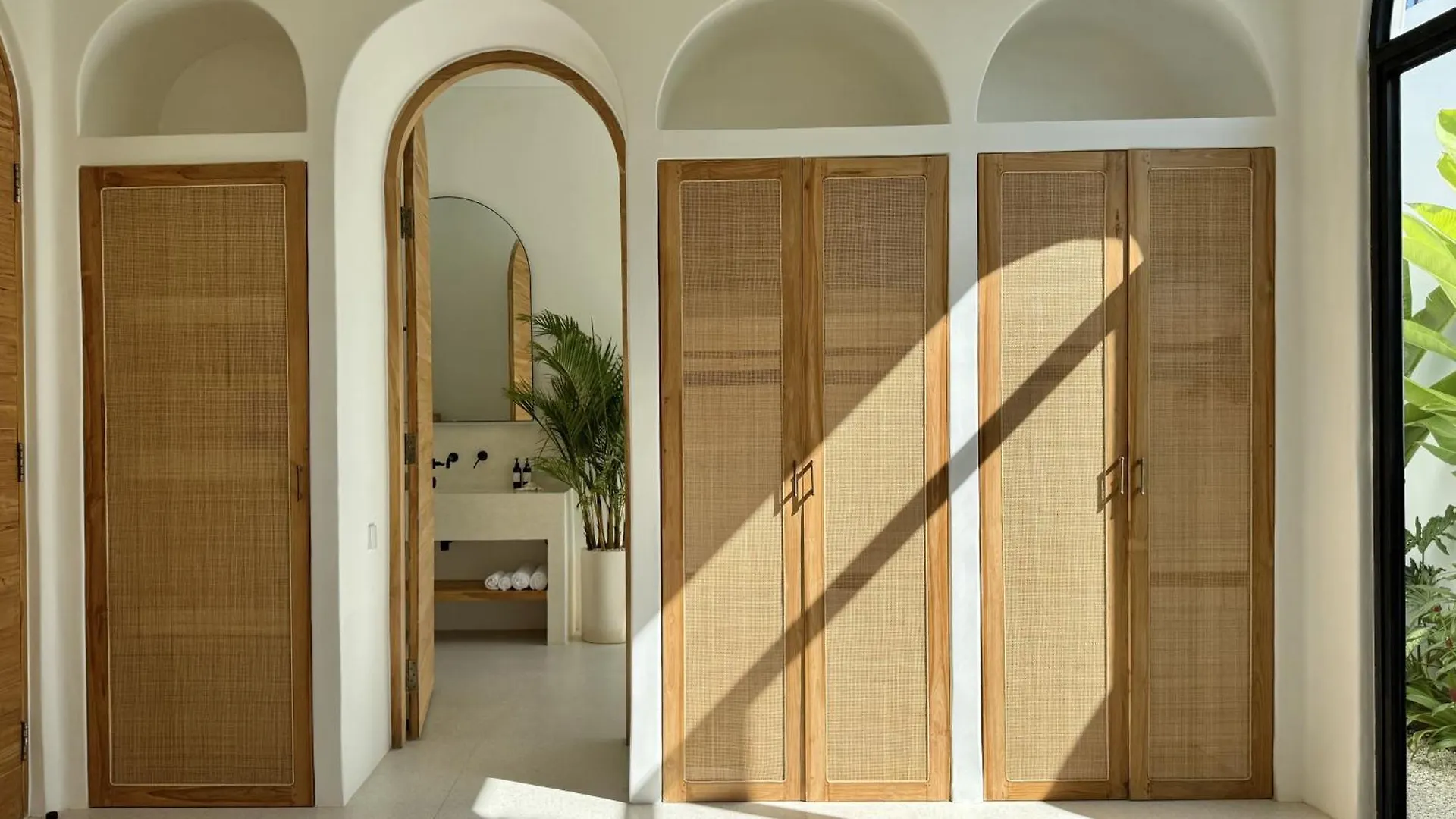 Dolce Villas In Bingin Uluwatu