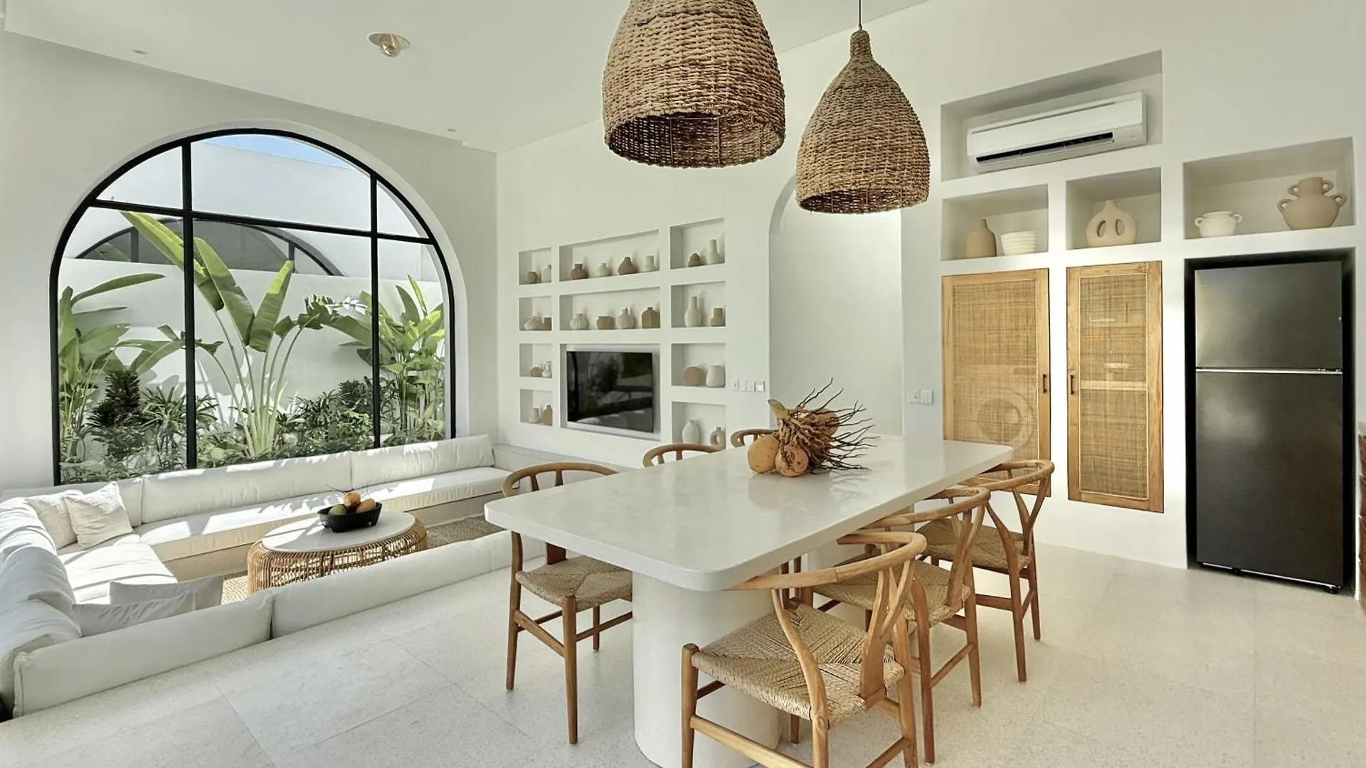 Dolce Villas In Bingin Uluwatu  Uluwatu (Bali)