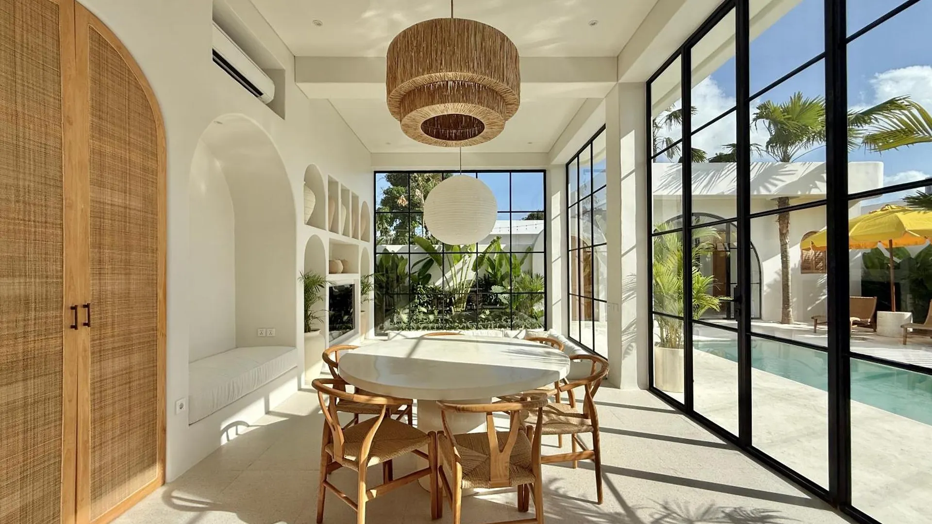 Dolce Villas In Bingin Uluwatu  Uluwatu (Bali)